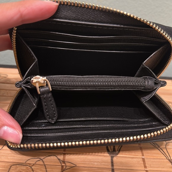 Kate Spade Compact Wallet - Picture 4 of 4